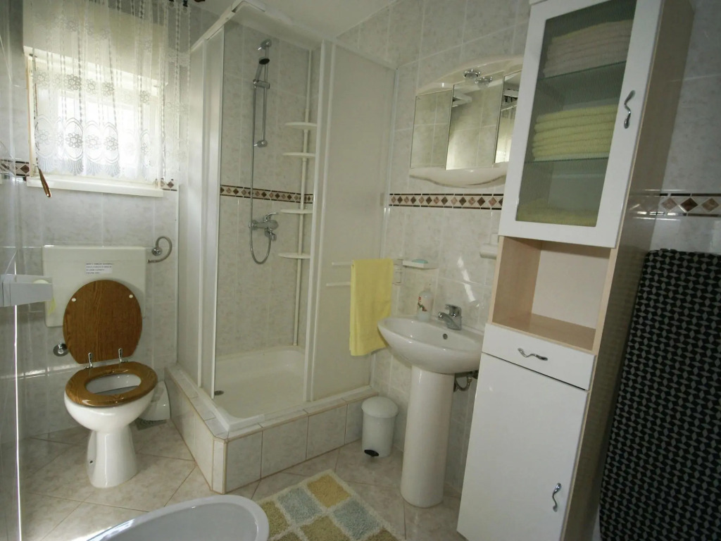 Coastal Comfort in Vinišće