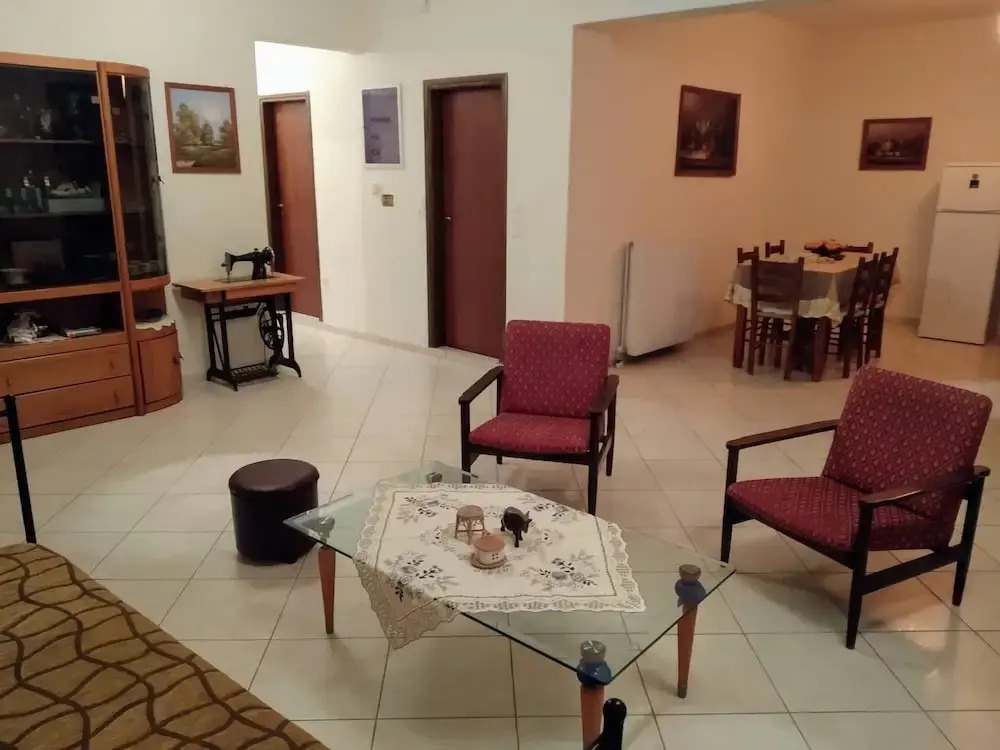 Vallias House