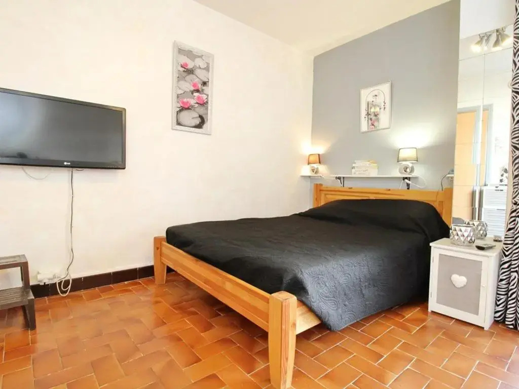 Appartement Balaruc-les-Bains, 1 pièce, 2 personnes - FR-1-553-53