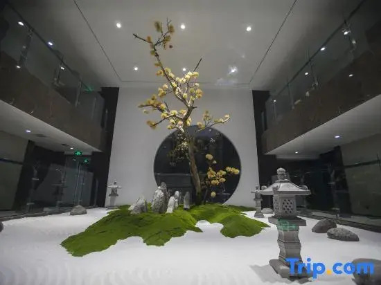 Yunman Life Hotel