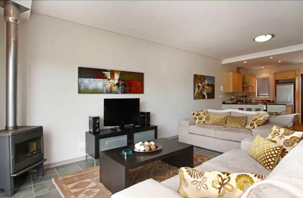 Manhattan Wharfside 305