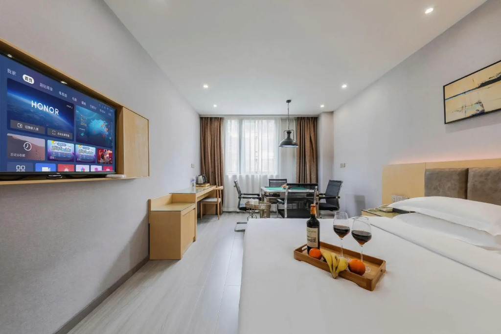 Super 8 Hotel (Wanzhou Wanda Plaza Gaosuntang Pedestrian Street Store)