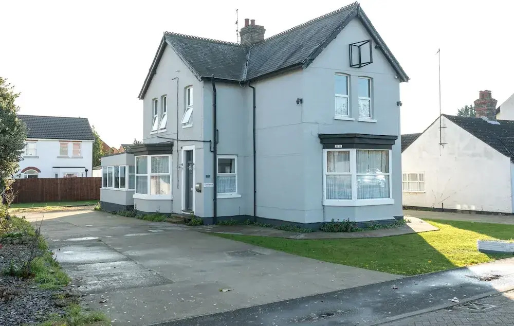 KVM - Sugar Way House
