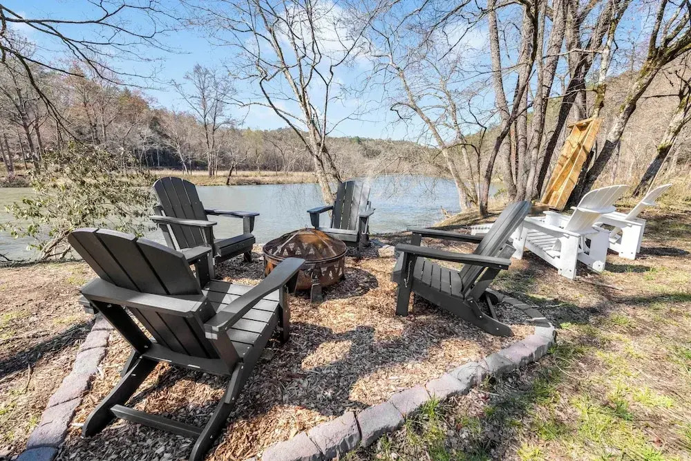 Charming Murphy House With Deck & River Views!