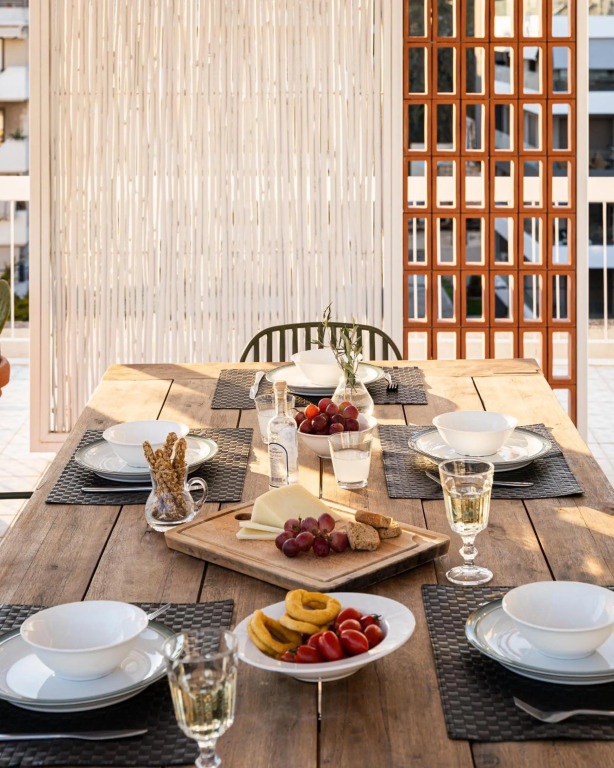 Sea View Beach Penthouse – Athens Coast
