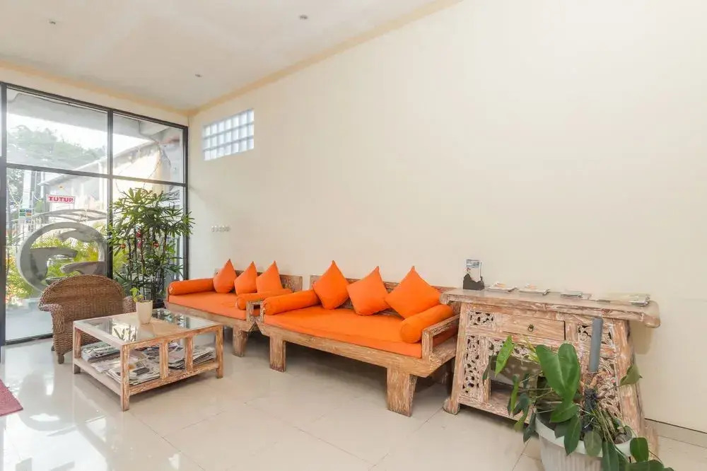 ZenRooms Denpasar ByPass Suwung