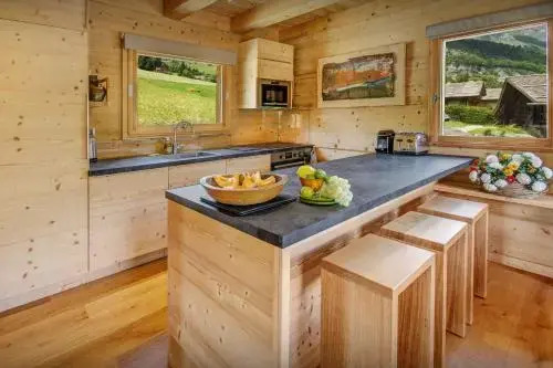 Chalet Le Charmieux - OVO Network