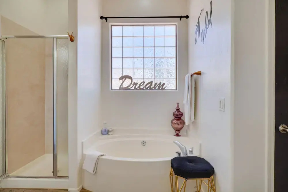 14 Mi to Dtwn: Tucson Escape w/ Patio!