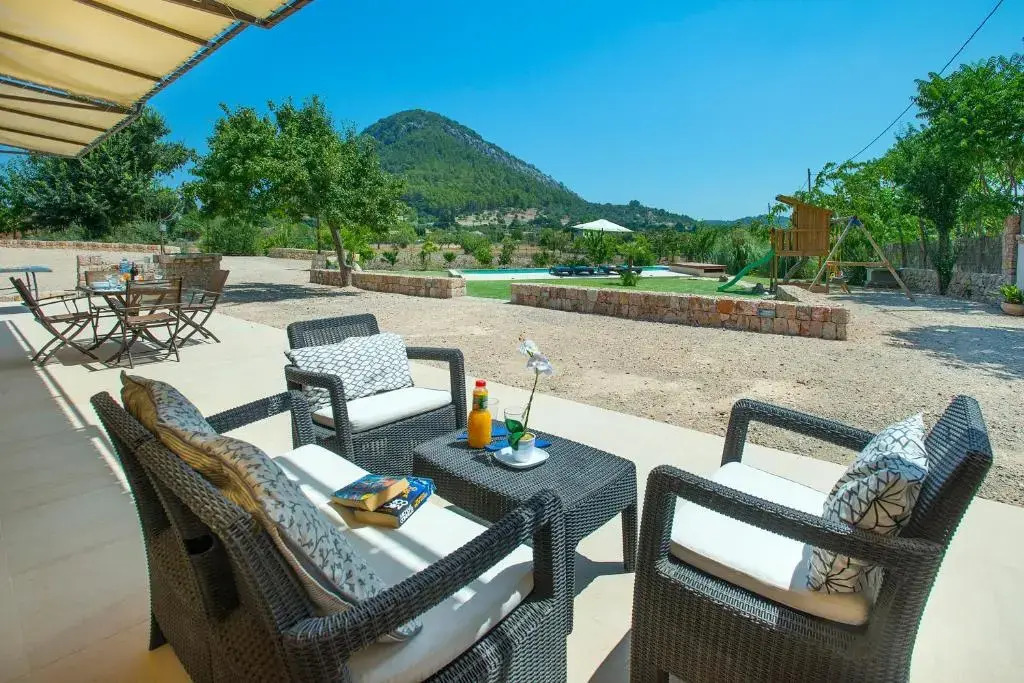 Owl Booking Villa La Rafal - Luxury Retreat with Mountain Views