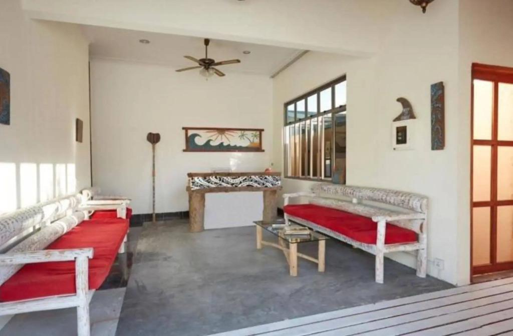 Sunshine Lodge