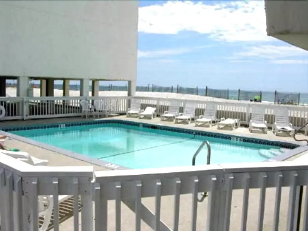 Harbor House Unit 11B