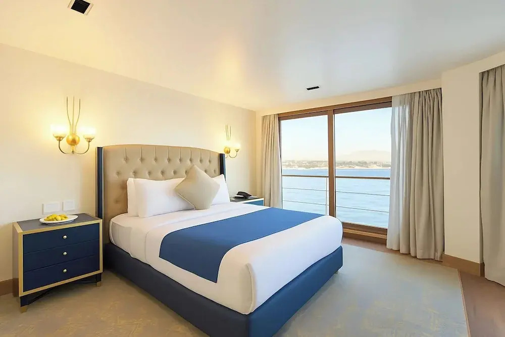 Nile Cruise Royal Queen 2 Every Wednesday from Aswan 3 nights and every Saturday from Luxor 4 nights