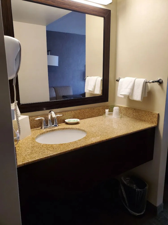 Newark Airport Hotel