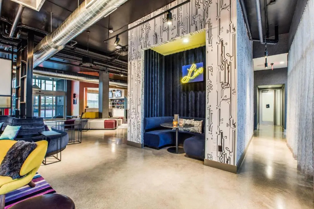 Aloft Dallas Arlington Entertainment District