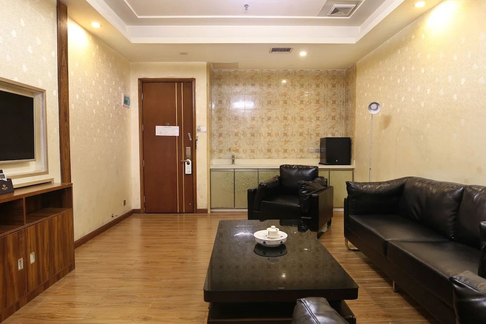 Echarm Hotel Guangzhou Baiyun Station Hebian Metro Station