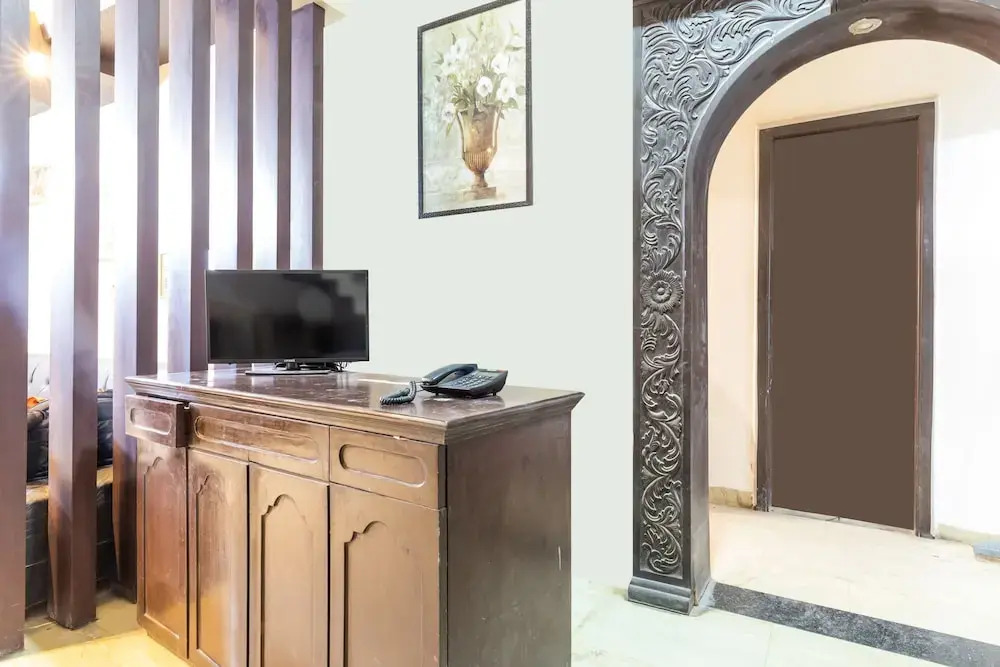Hotel Pleasure Suites by OYO Rooms