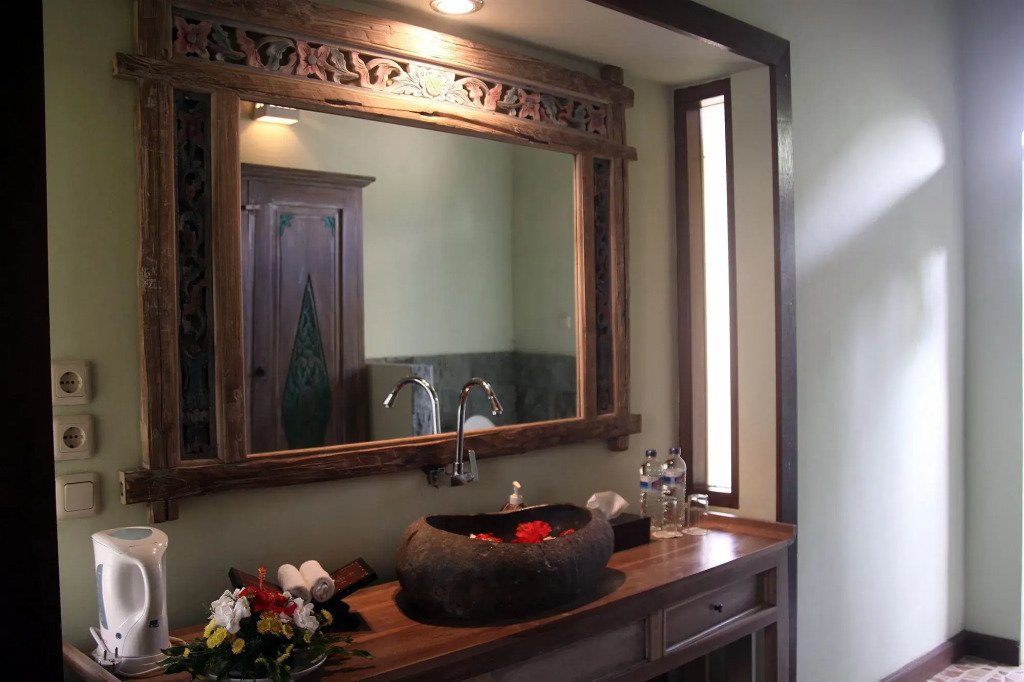 Puri Taman Sari Resort