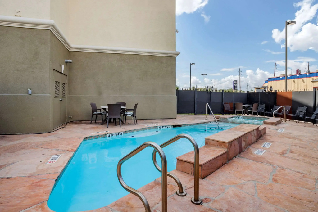 Comfort Suites Houston near Medical Center- NRG Stadium