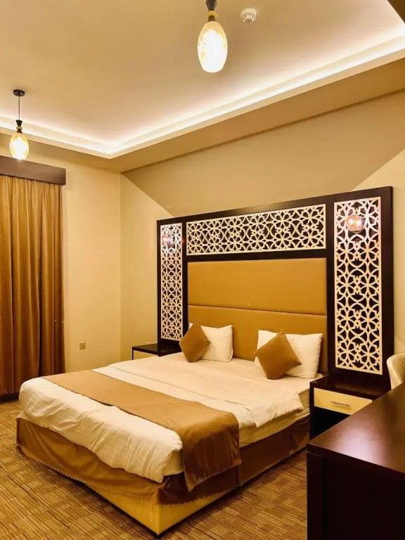 Arabian Palm Hotel