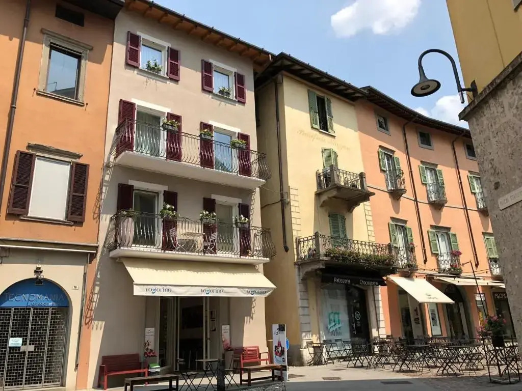 LA QUADRA SUITES - The super central apartments in Iseo, with daily housekeeping included