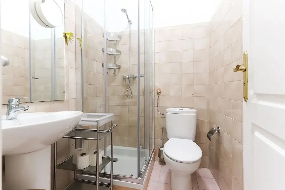 Marquês de Pombal Typical by Homing