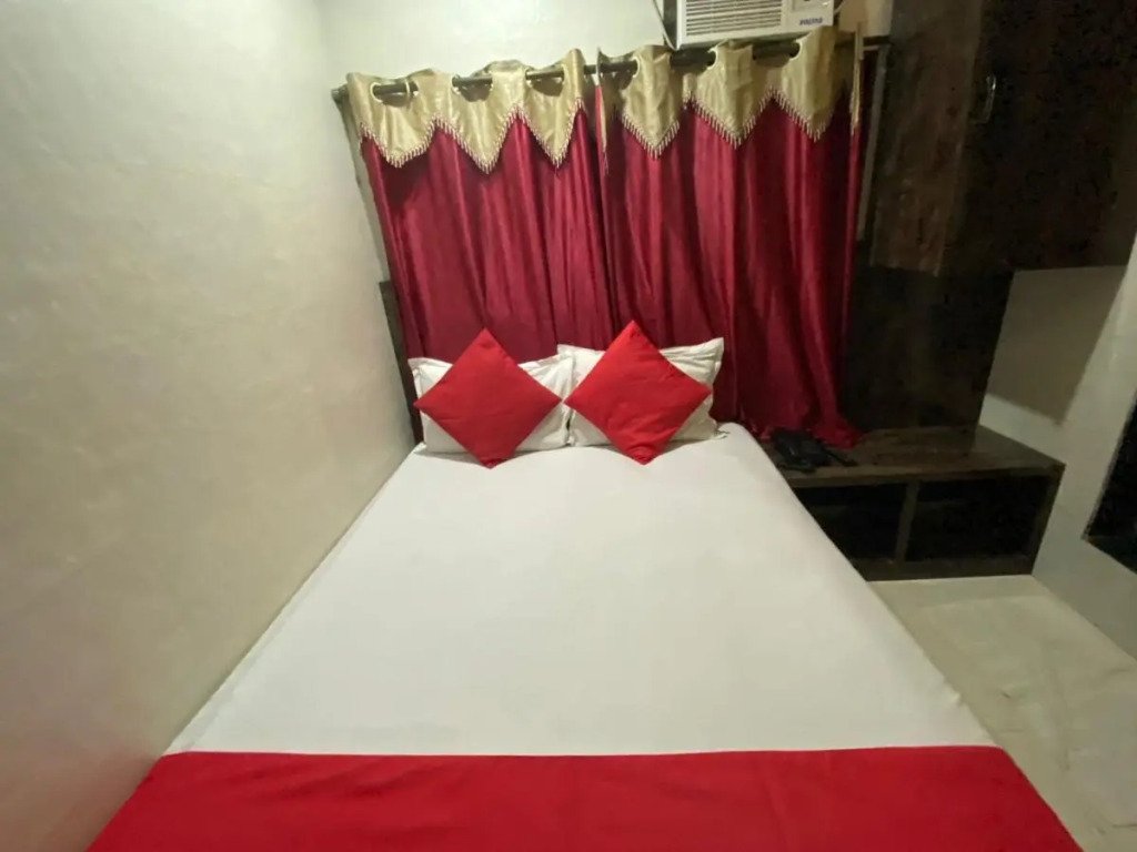 Hotel Paris Residency