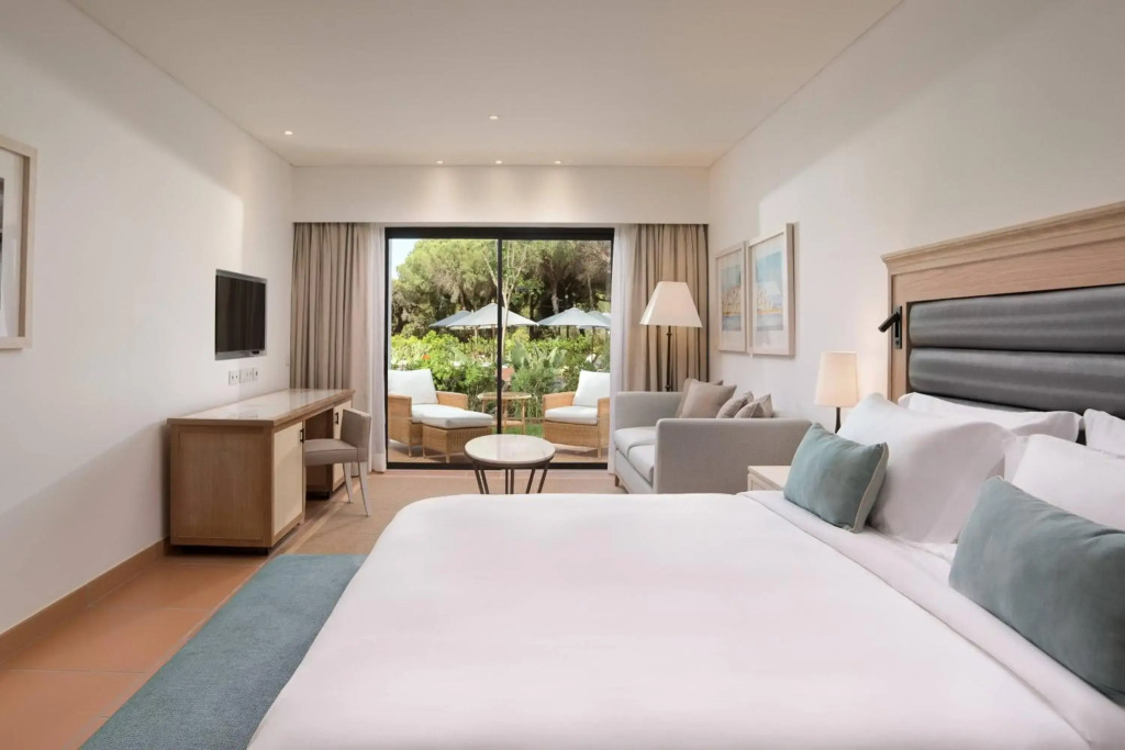 Pine Cliffs Hotel, a Luxury Collection Resort, Algarve