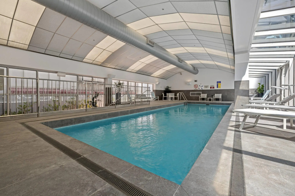 Clarion Suites Gateway