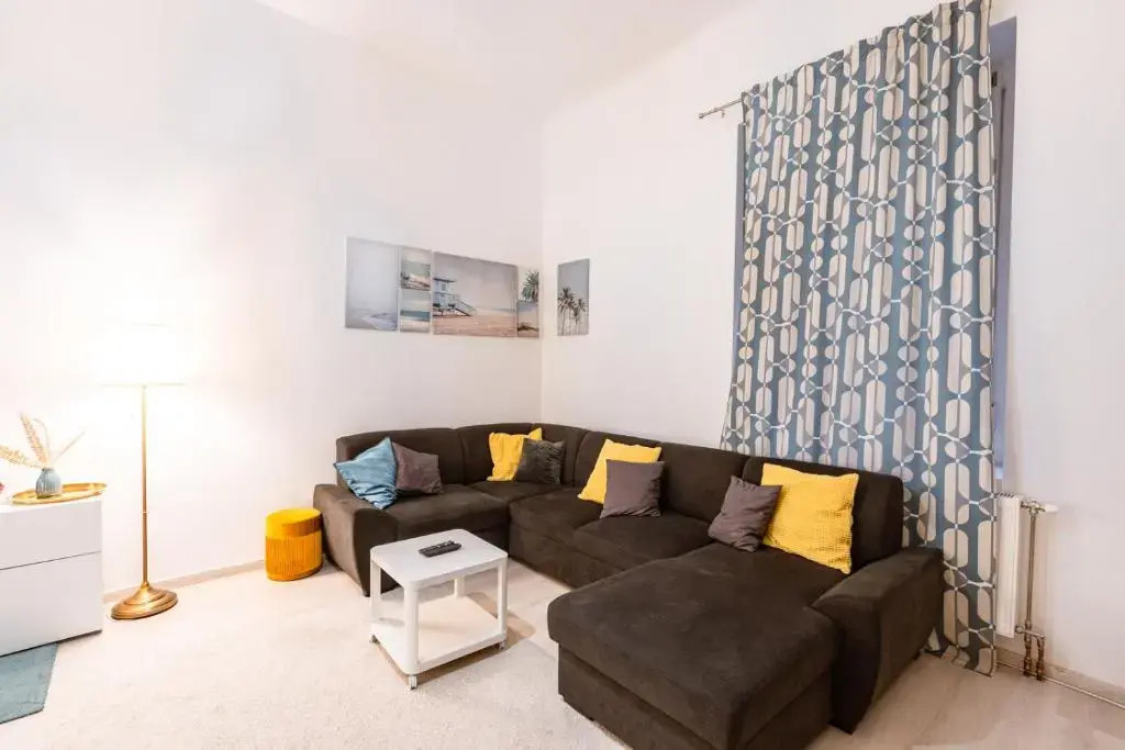 Spacious Premium Two-Room Apartment by Buda Castle