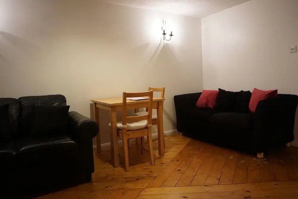 Cobolt Apartment
