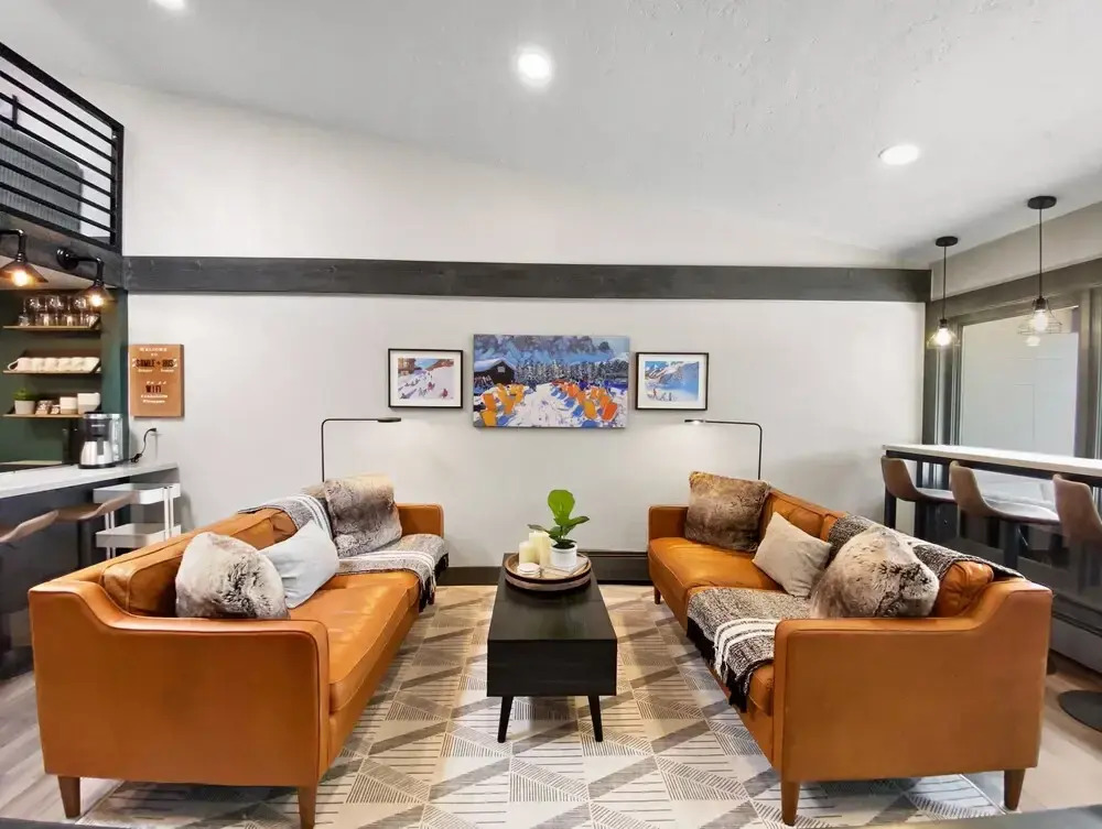 Falcon Condos N4 3 Bedroom Condo by Redawning