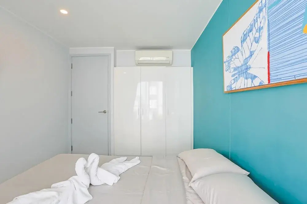 Pool View 1 Bed Apt T2-520