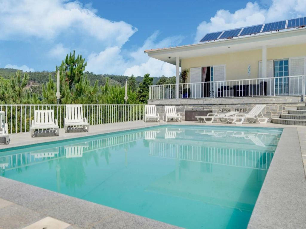 Charming Villa in Penafiel Portugal near Forest