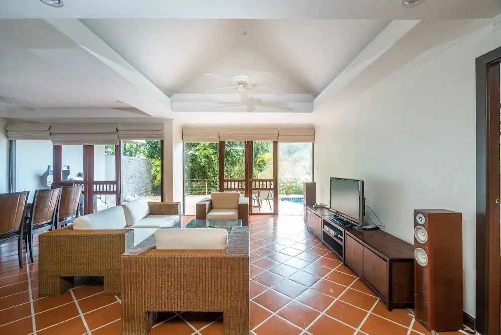 Nakatani B - Private Pool Villa Near Beach 2 Bedroom can be 4
