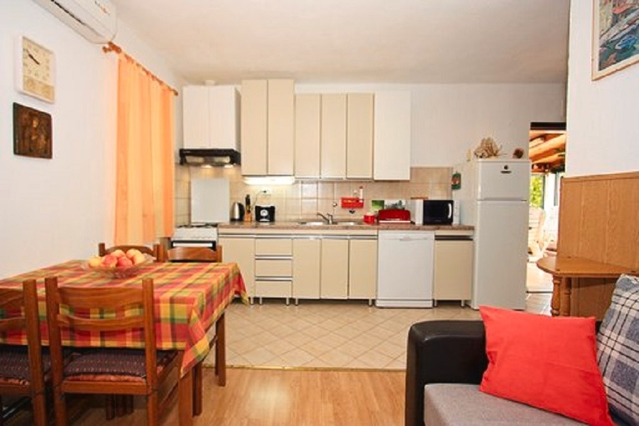 Apartment Vrilo