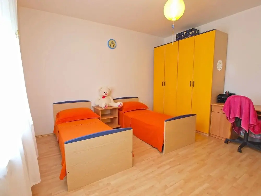 Apartment 1413