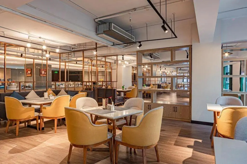 Rezen Kingtown Hotel (Chongqing Liangping)
