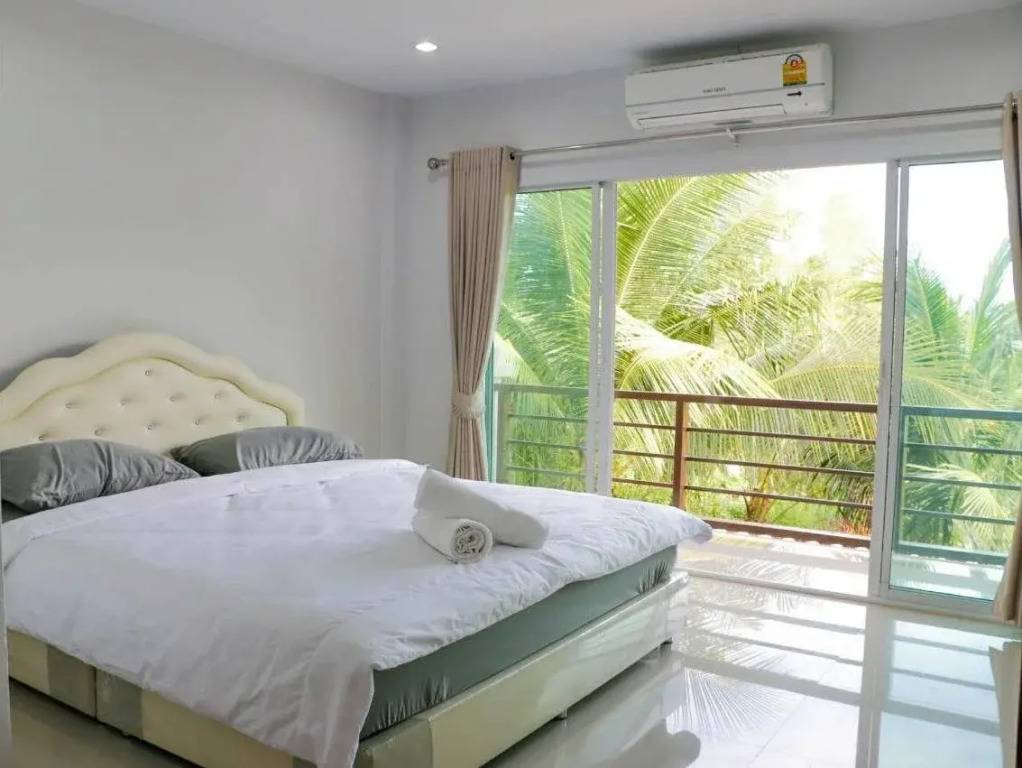 Aple Homestay