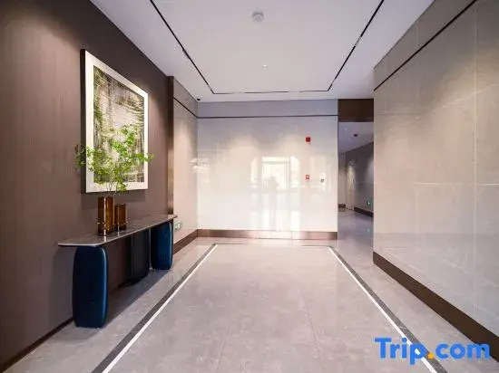 Shanhai Bieyuan · 180-Degree Scenic Apartment