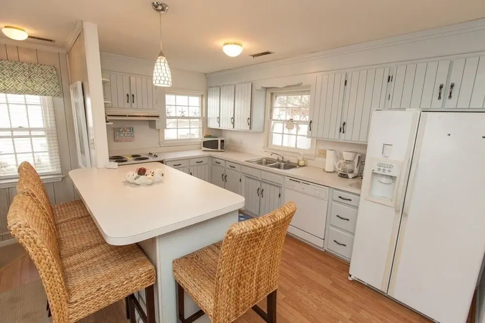 117 55.5 Street Home 2 Bedrooms 2 Bathrooms Home