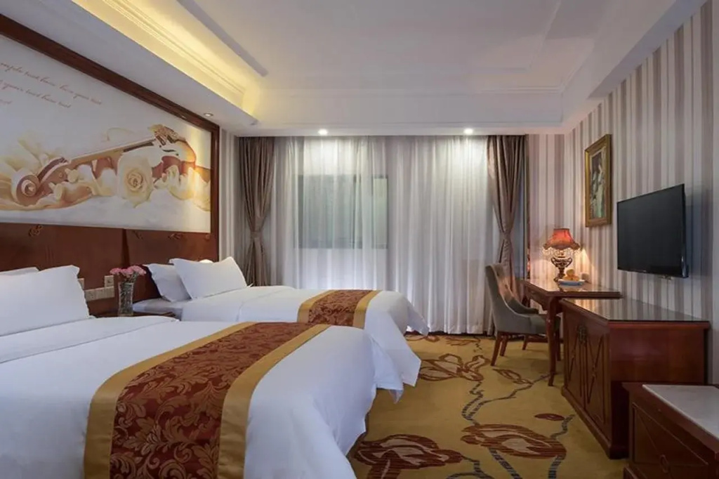 Vienna Hotel(Jin Du Road)