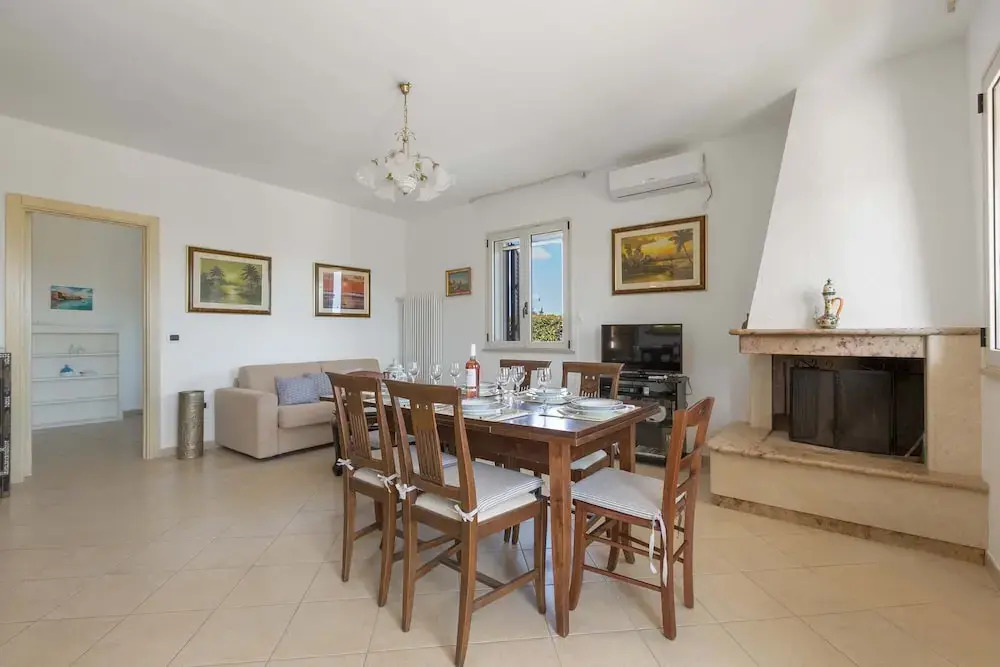 2758 Villa Ester by Barbarhouse