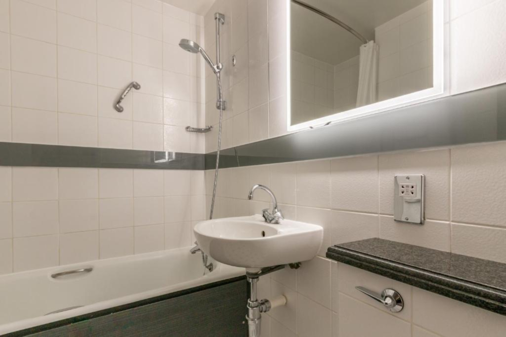 Thistle Express London Luton