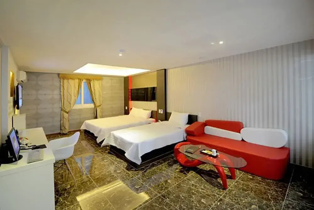 Aria Hotel