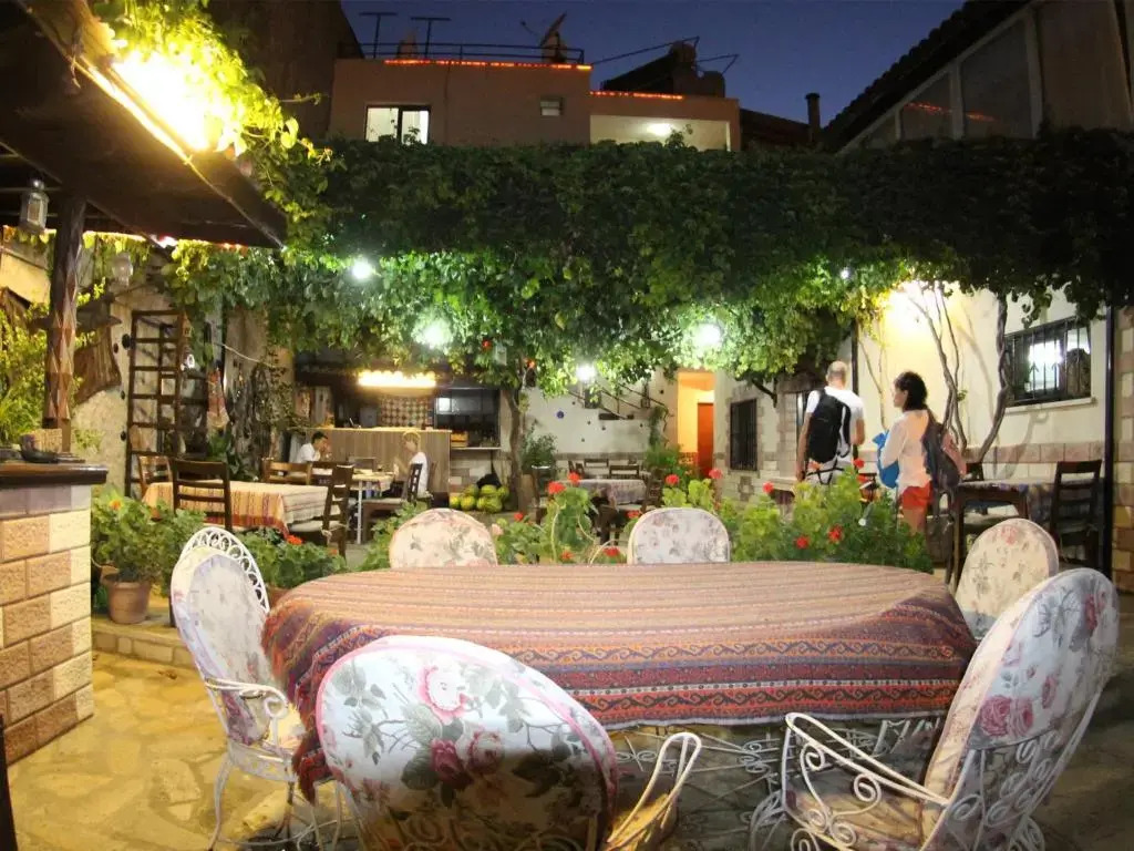 Tuncay Pension