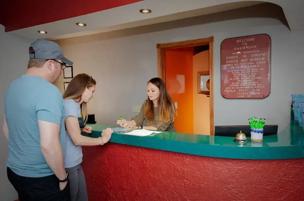 Shamrock Motel