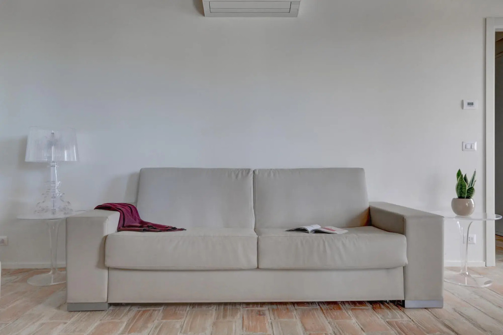 2Balsl   Montefreddo - Large Two Bedroom Split Level