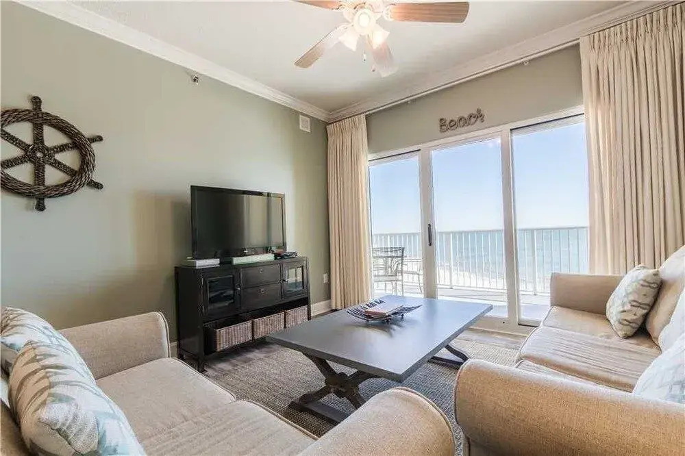 Seawind 1002 - 3 Br condo by RedAwning