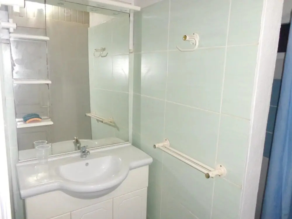 House With 2 Bedrooms in Le Moule, With Pool Access, Furnished Garden