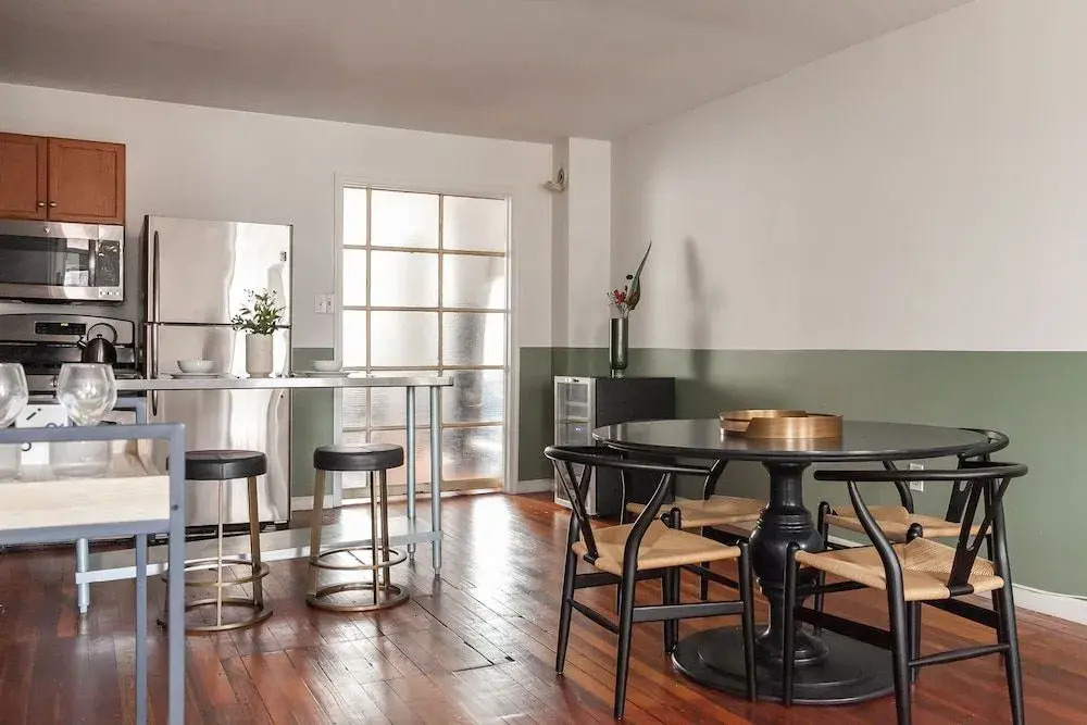 Domio Rittenhouse Square Charming 3BR Duplex + Deck